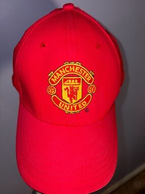 Manchester United Red Embroidered Cap